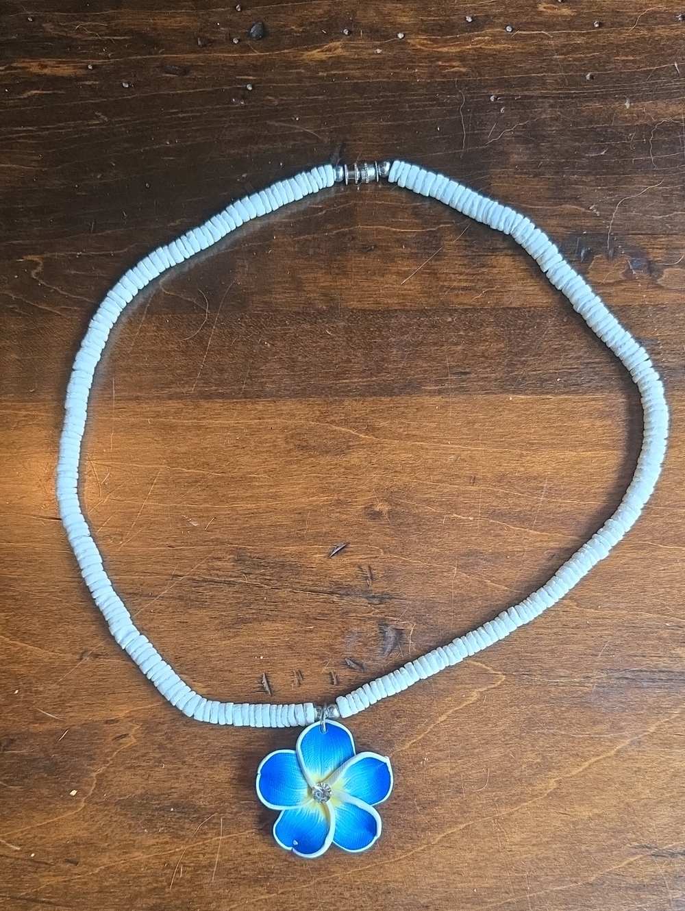 HOST PICK.NWOT. Handmade In Hawaii. Blue Hibiscus Flower Pendant Beaded Necklace